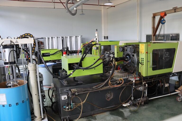 Liquid silicone production workshop 9